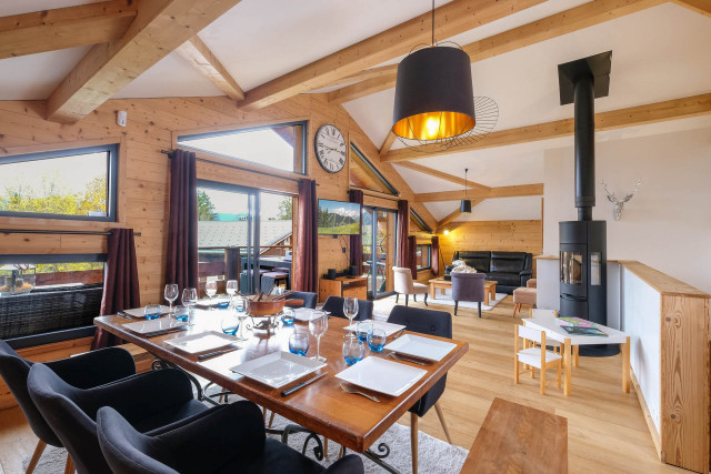 _lv_images__lot_0075553781_01_7746317