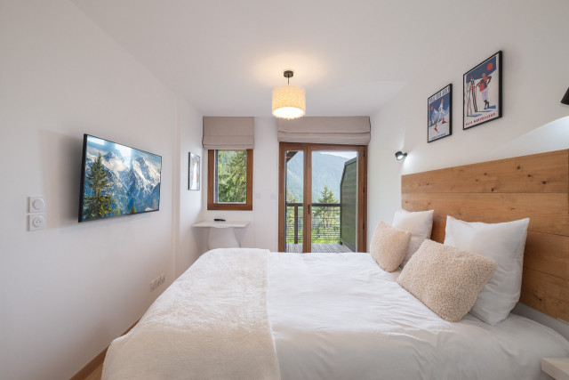 _lv_images__lot_0075553961_05_7702504