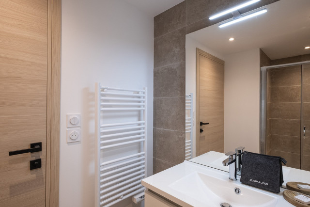 _lv_images__lot_0075553961_06_7612860