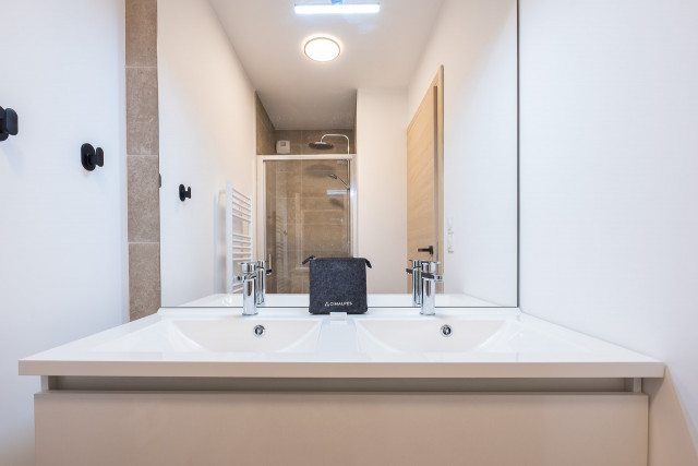 _lv_images__lot_0075553961_08_7558565