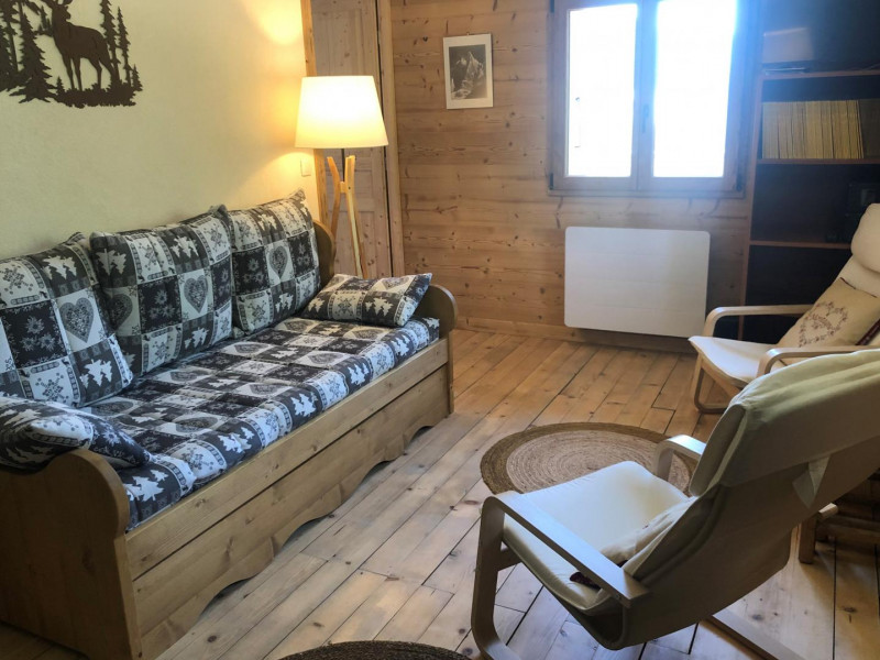 ESPACE REPOS, TV, LECTURE