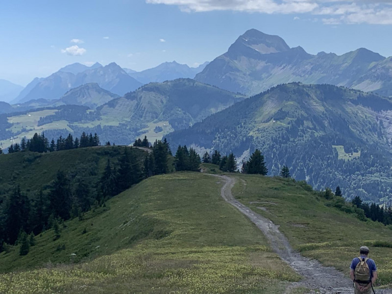 RANDONNÉE PLEIN LES YEUX - Tête du Torraz 1930 m!