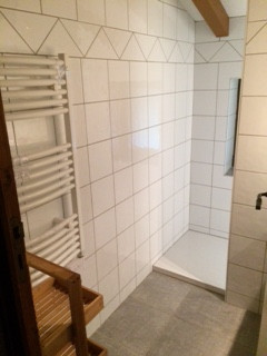 Salle de douche - © oti val d'arly Salle de douche