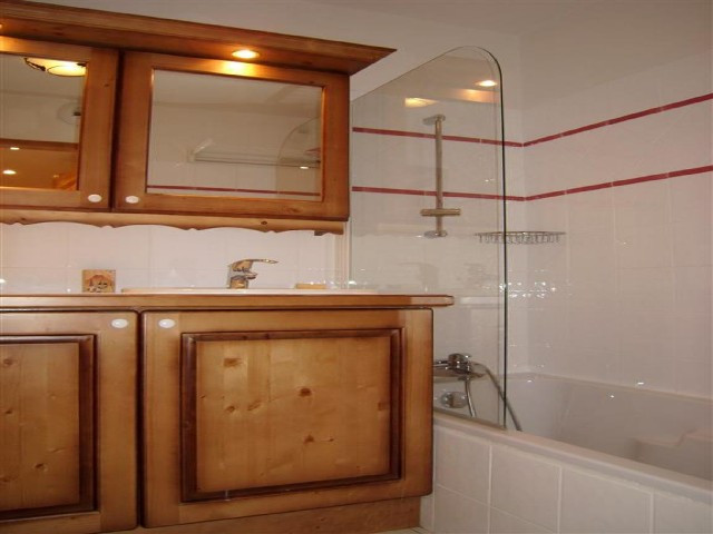 _clients_227359002_photos_144e_5800308