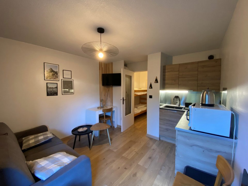 _clients_227359002_photos_320b_7172284