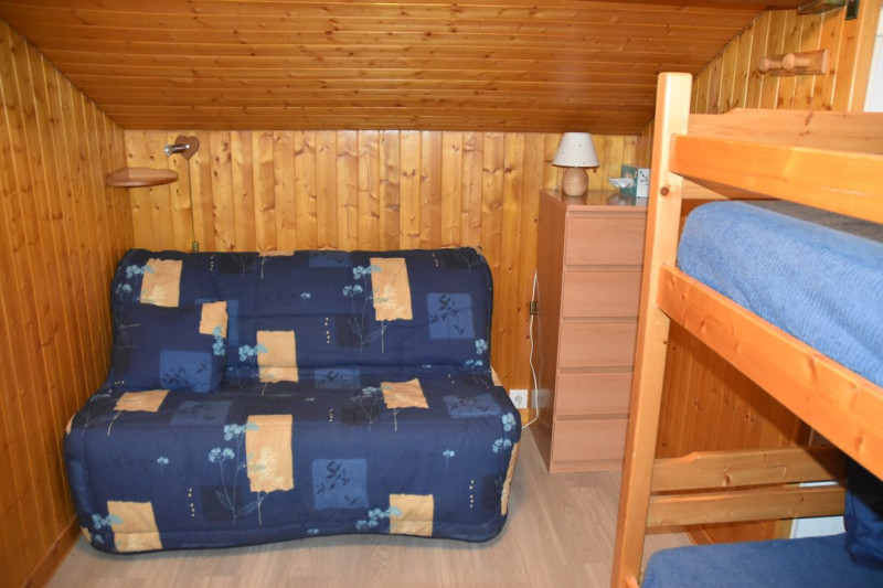 _clients_227359002_photos_330h_7719110