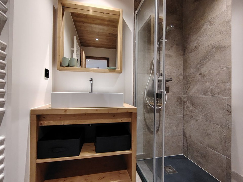 _clients_227359002_photos_355i_8379752