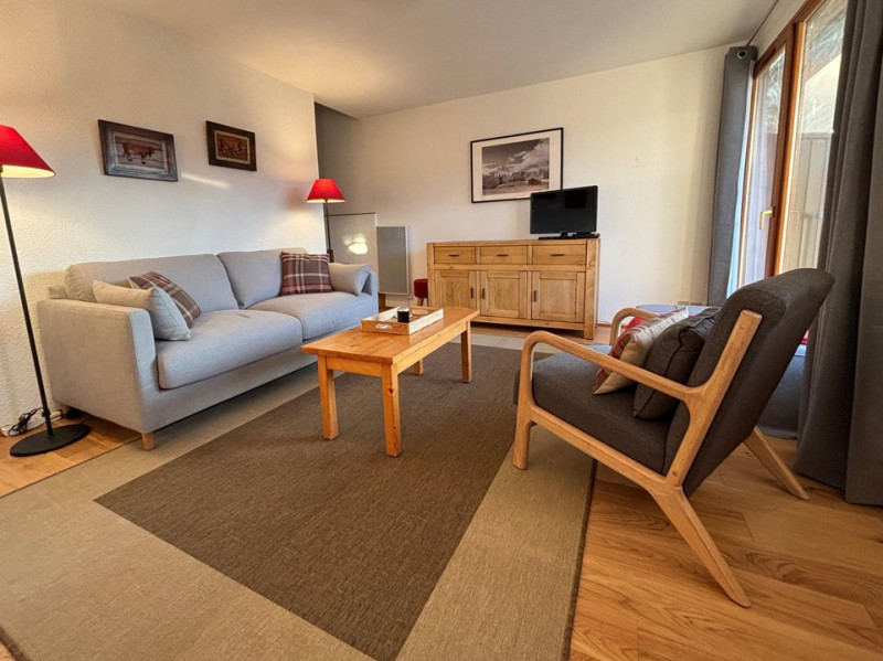 _clients_227359002_photos_9c_7055666 _clients_227359002_photos_9c_7055666