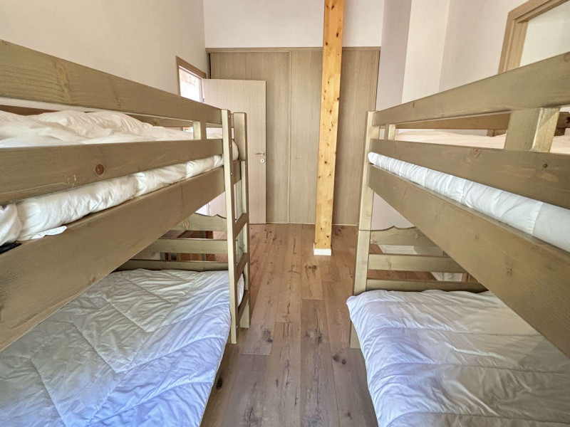 _clients_227459001_photos_17753ai_7508518