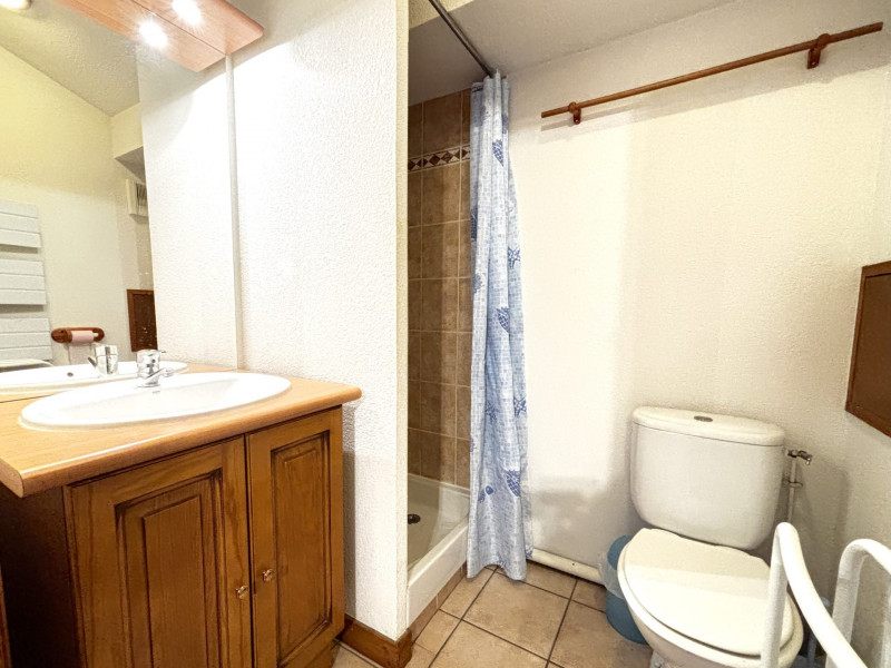 _lv_images__lot_0000020015_10_6941019