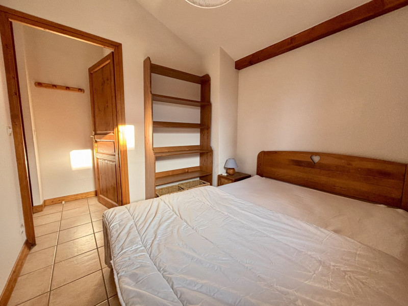 _lv_images__lot_0000020015_12_7595604