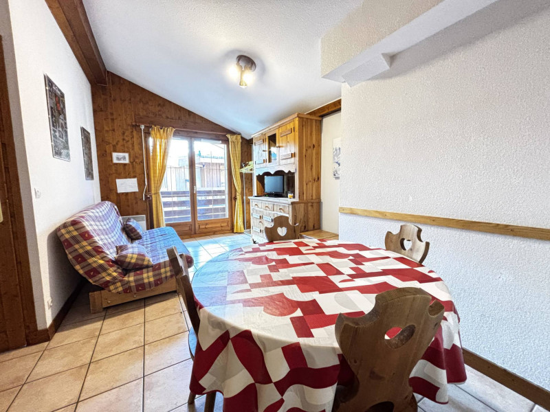 _lv_images__lot_0000020015_14_6778604 _lv_images__lot_0000020015_14_6778604