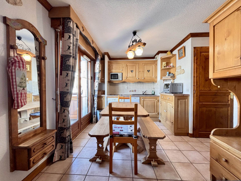 _lv_images__lot_0000020076_03_7464514