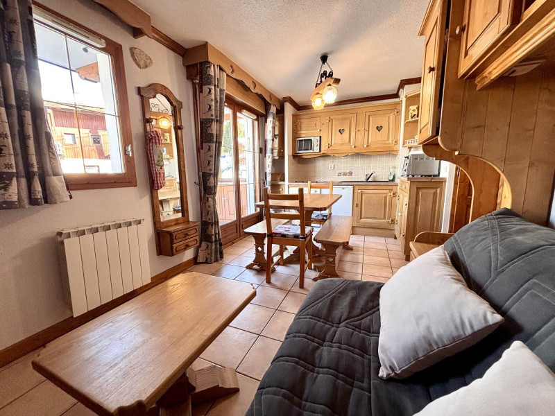 _lv_images__lot_0000020076_06_7373067