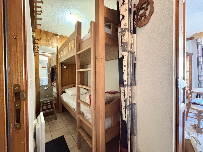 _lv_images__lot_0000020076_08_7346236