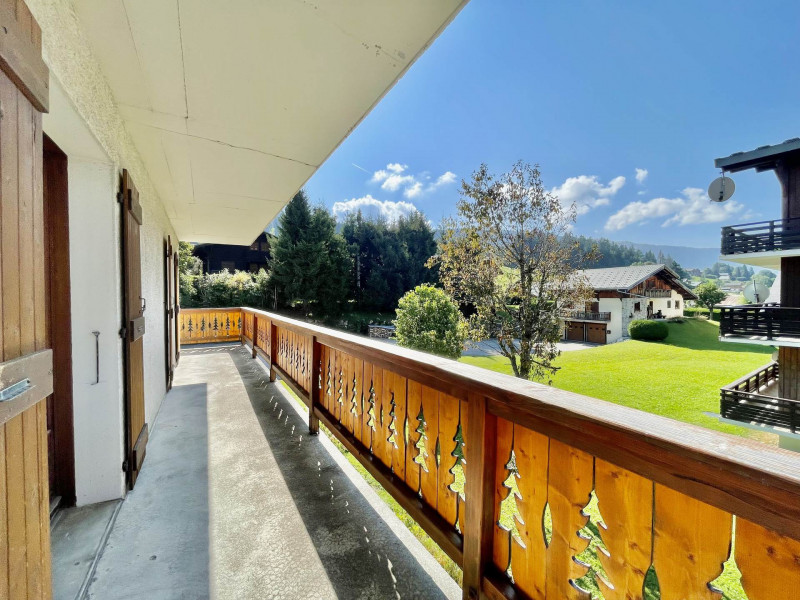 _lv_images__lot_0000920276_06_7408807