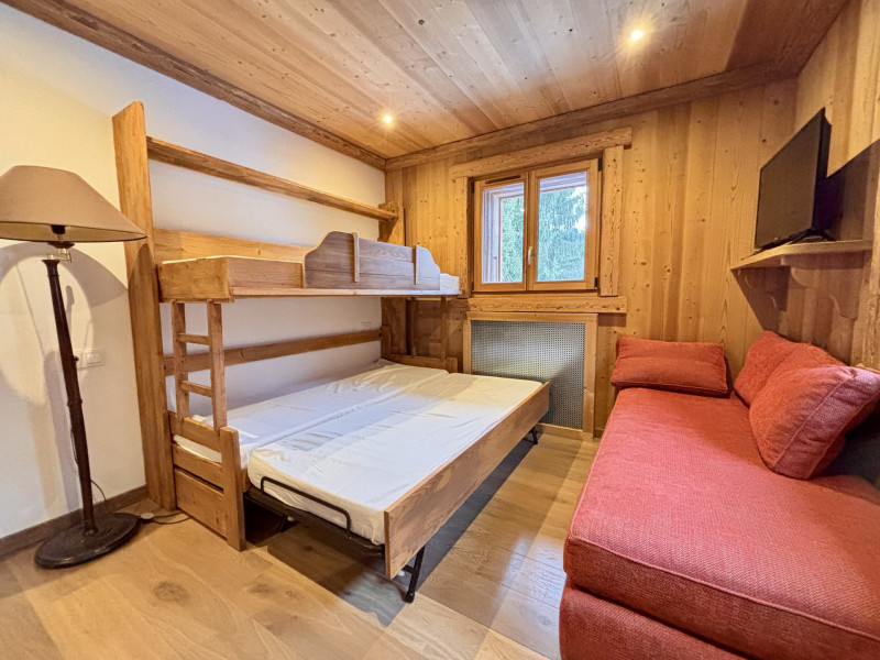 _lv_images__lot_0000970295_10_7762428