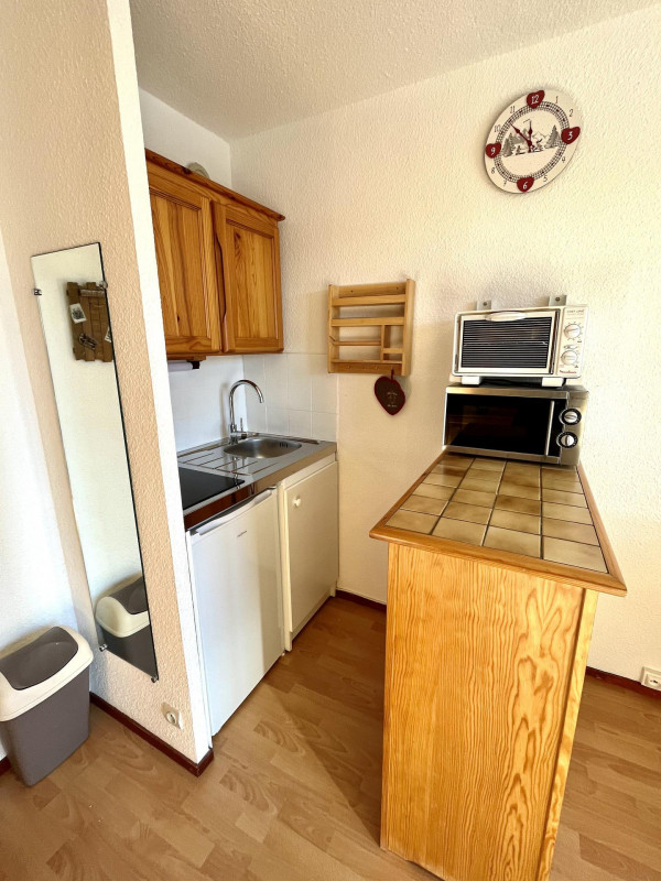 _lv_images__lot_0000970302_06_7525486