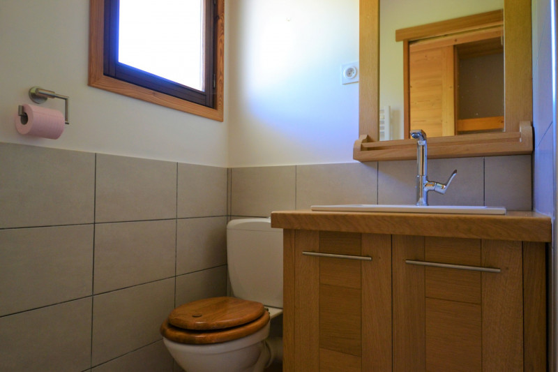 _lv_images__lot_0000970355_06_7464903