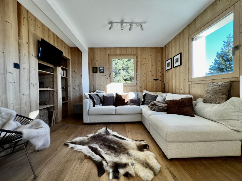 _lv_images__lot_0000970360_01_6939609