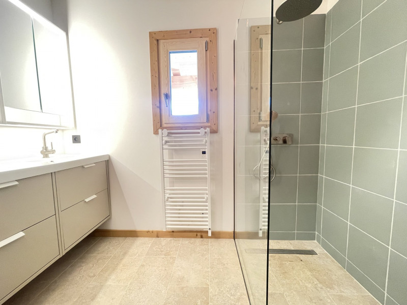 _lv_images__lot_0000970371_04_7701222