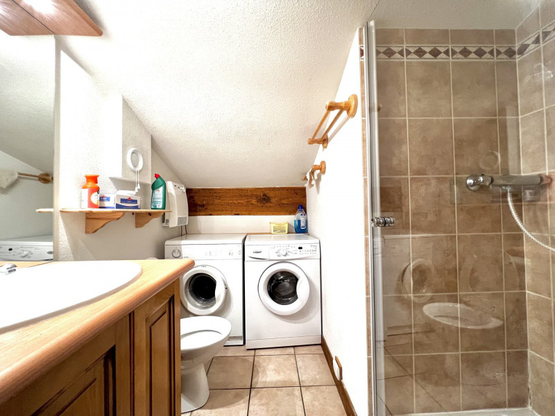 _lv_images__lot_0000970388_11_7454761