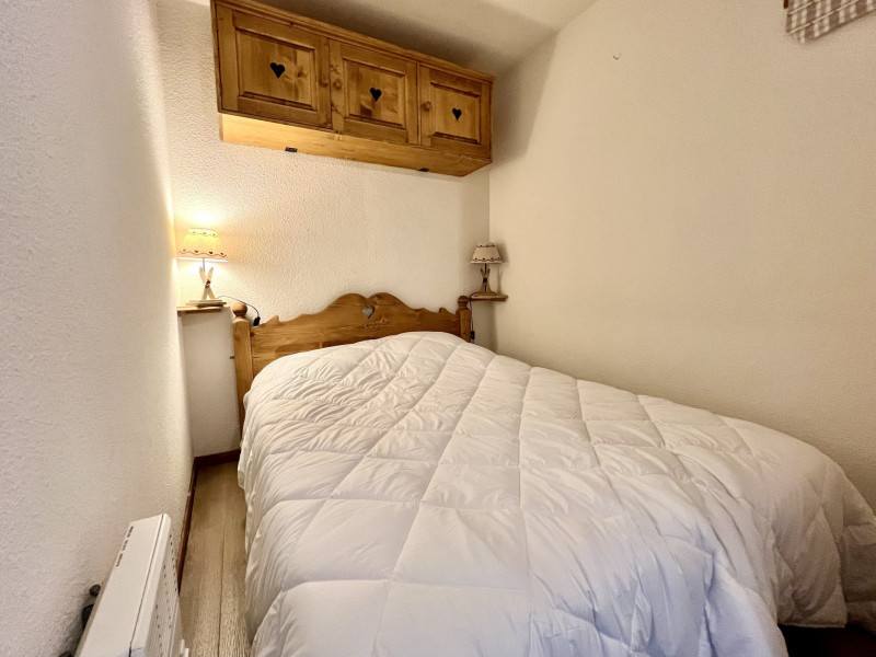 _lv_images__lot_0000970389_04_7159363 _lv_images__lot_0000970389_04_7159363