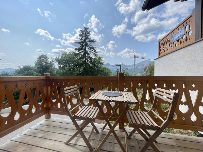 _lv_images__lot_0000970401_01_7350987 _lv_images__lot_0000970401_01_7350987