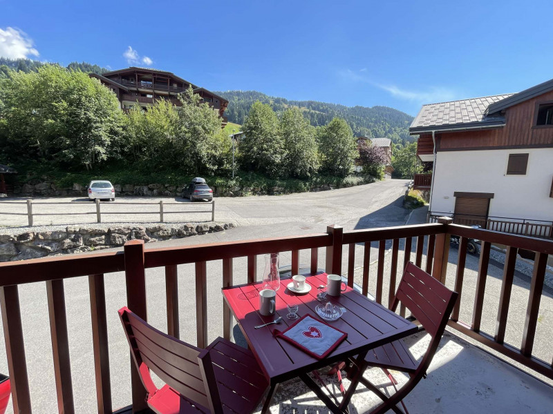 _lv_images__lot_0000970416_02_6894485