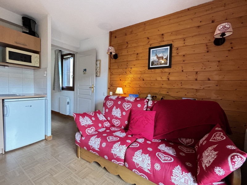 _lv_images__lot_0000970417_08_6840031 _lv_images__lot_0000970417_08_6840031