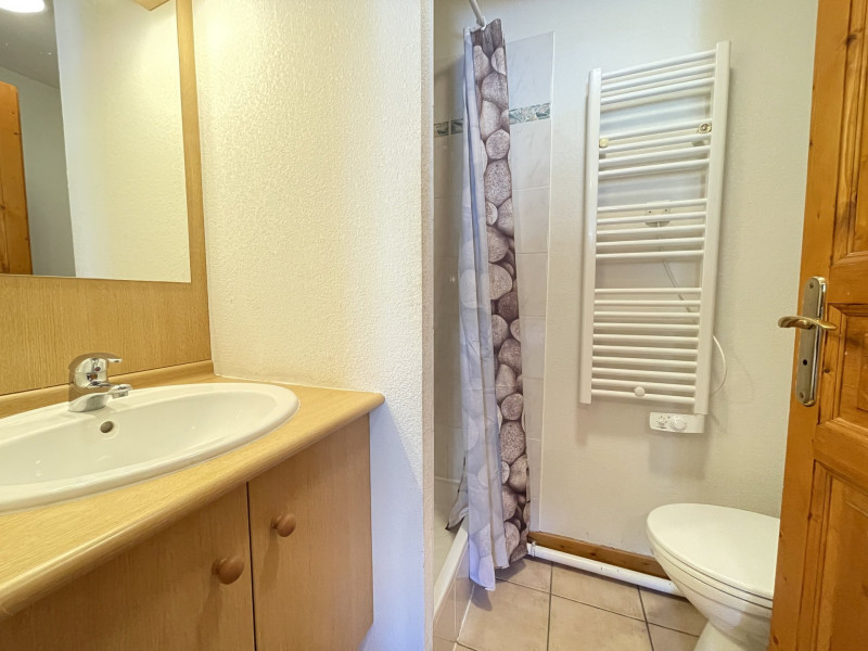 _lv_images__lot_0000970426_06_6894629