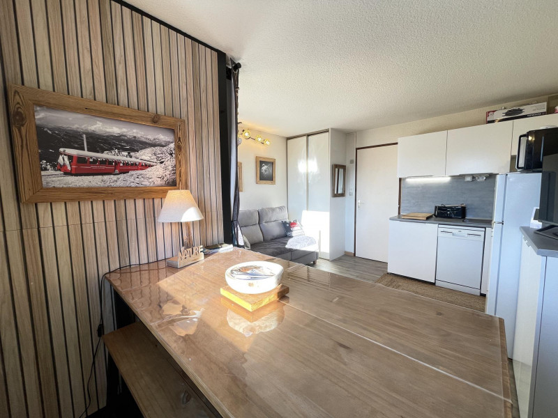 _lv_images__lot_0000970427_03_7557929 _lv_images__lot_0000970427_03_7557929