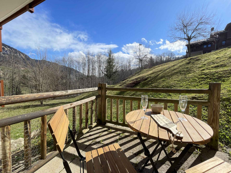 _lv_images__lot_0000970434_02_7089082