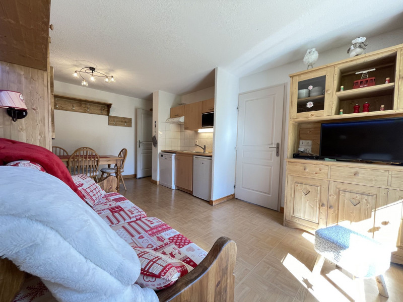 _lv_images__lot_0000970434_03_7474915