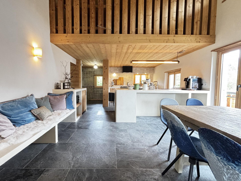 _lv_images__lot_0000970438_01_7056527