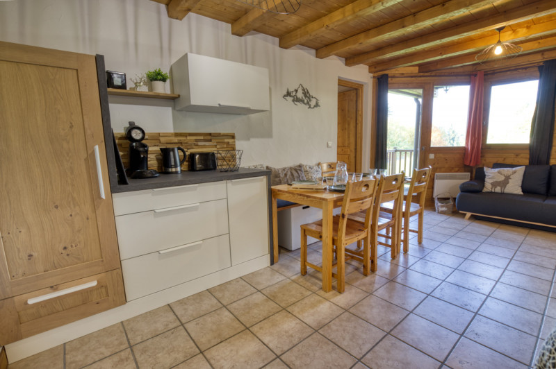 _lv_images__lot_0000970439_10_7371932