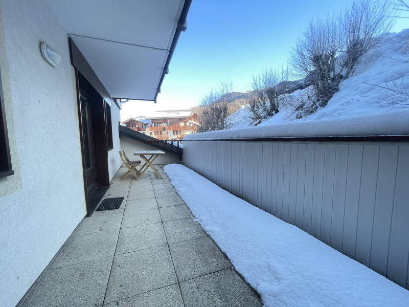 _lv_images__lot_0000970449_06_7706506